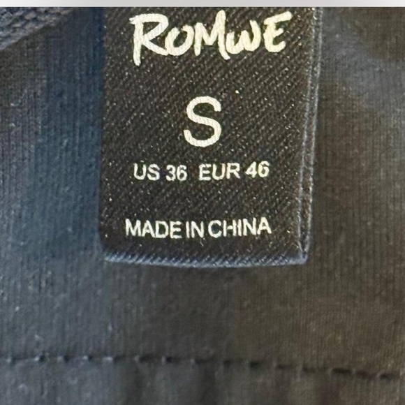 Good Vibes Black Shorts for Men. Small - Picture 4 of 4